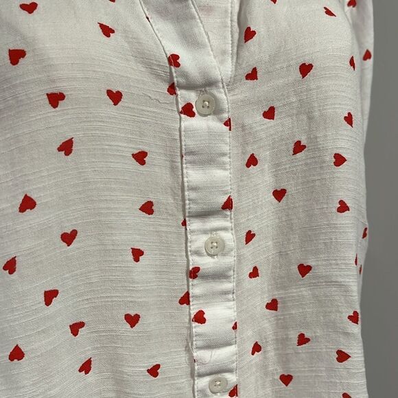 Lucky NWOT White and Red Heart Print Women's button up - small - Picture 3 of 8